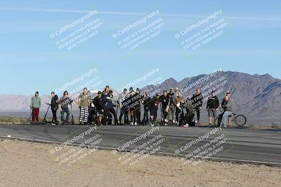 media/Jan-15-2026-Racers Edge (Thu) [[dfebeb70ab]]/1-Around the Pits-Track Walk/